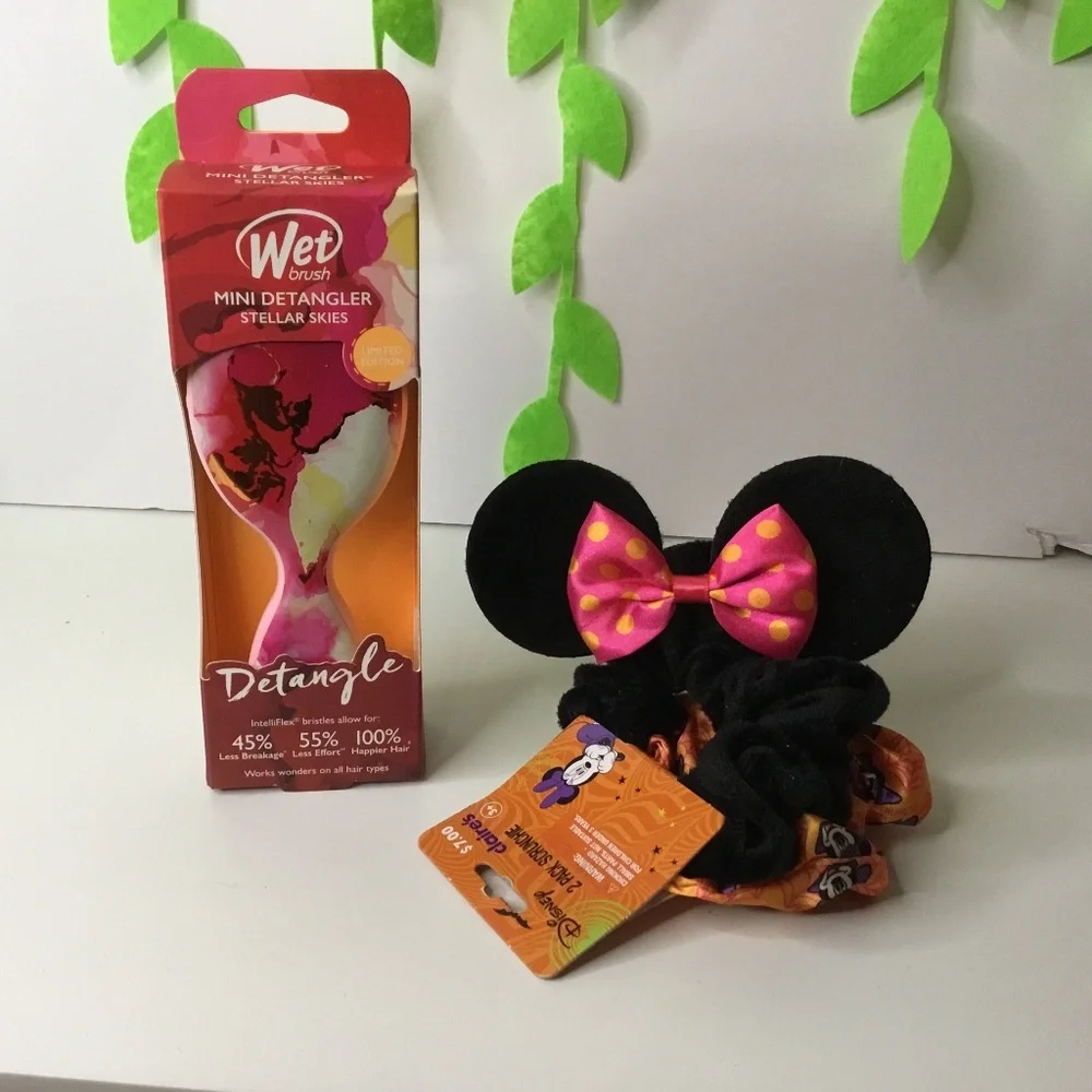 Girls Disney Minnie Mouse Ears Hair Scrunchie set and Wet Brush mini Detangler